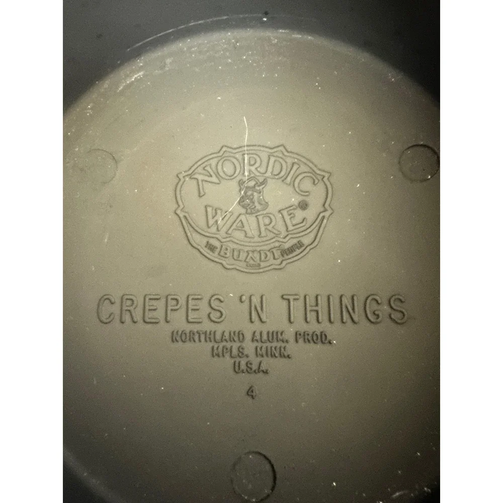 Nordic Ware Crepes N Things Vintage Crepe Pan Wooden Handle Made in USA Black